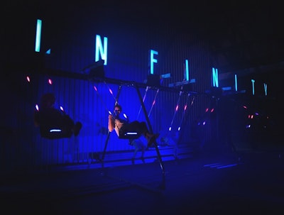 Energy generating Infinity Swing