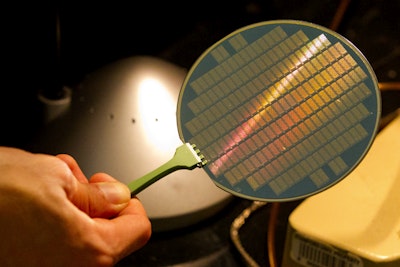 Stanford engineers build basic computer using carbon nanotubes