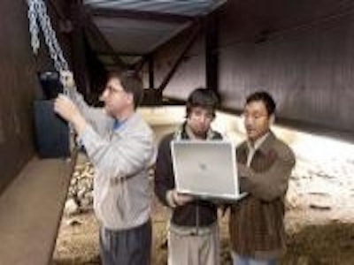 Wireless monitoring of bridge conditions