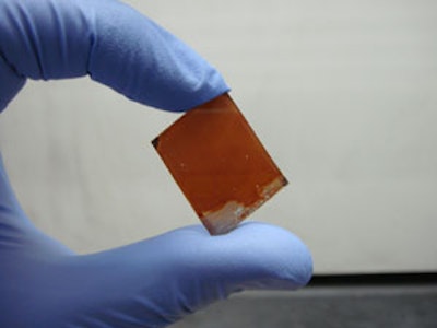 Breakthrough in efficiency of new class of solar cell