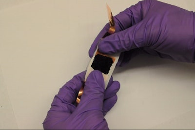 Stretchable energy storage devices