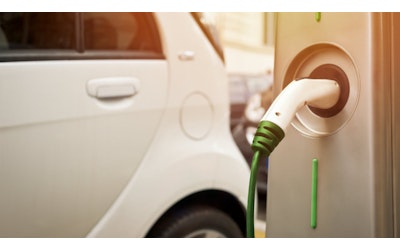 The number of electric cars will need to reach 600 million by 2040