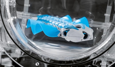 Collision-free swimming with ultrasound