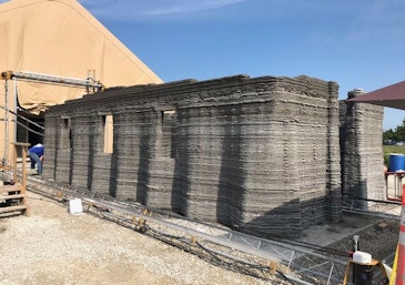 US Marines 3D printed concrete barracks