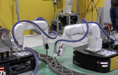 Synchronised 3D printing of concrete