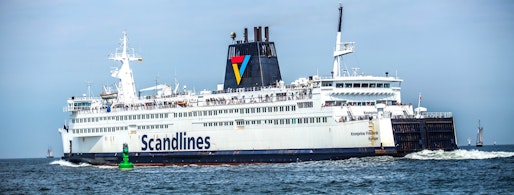 The Transition to Electric and Hybrid Boats and Ships: Markets and Drivers