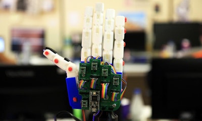 Teaching a humanoid robot to communicate in sign language