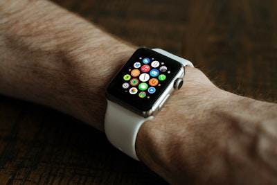 Personal digital devices identify mild cognitive impairment