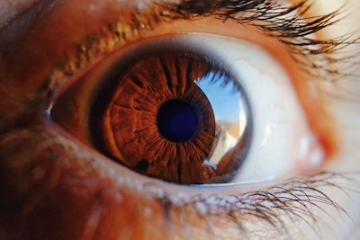 Self-Moisturising Smart Contact Lenses