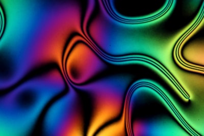 Liquid Crystals Create Easy-to-Read, Color Changing Sensors