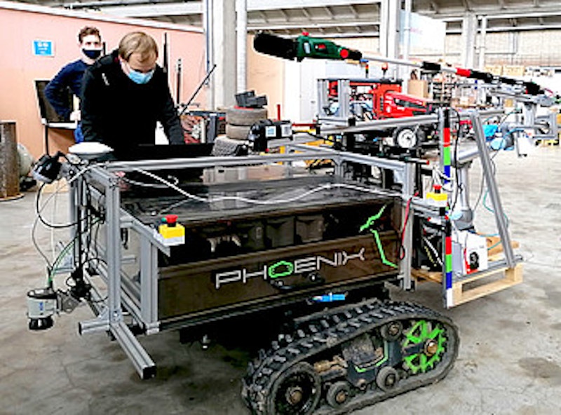 Intelligent Robot Helps to Maintain Orchards