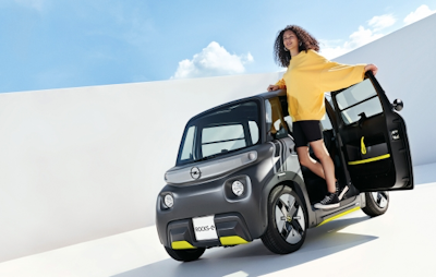 New Opel Rocks-e Stands for Sustainable Urban Mobility