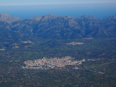AI for Detecting Objects Based on Aerial Photographs