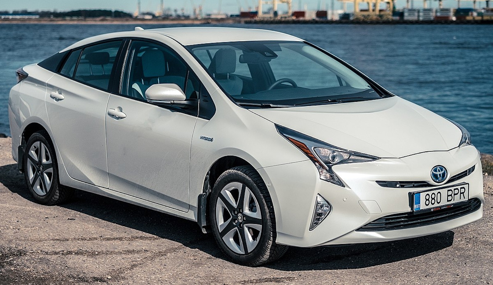 Panasonic To Make Batteries For Toyota Electric Cars Panasonic To Make Batteries For Toyota Electric Cars